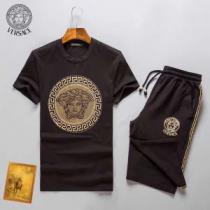 半袖Tシャツ 上下セット 2026春夏 人気が爆発 ヴェルサーチ 3色可選 VERSACE