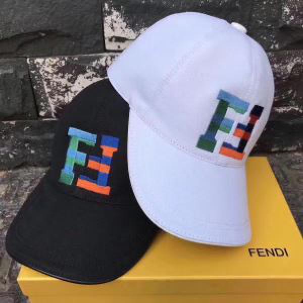 2026超人気上品上質 フェンディ FENDI キャップ2色可選首胸ロゴ
