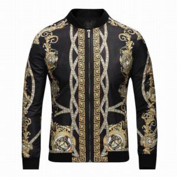 【新アイテム】 2026秋冬 ヴェルサーチ VERSACE 大人キレイに仕立てる