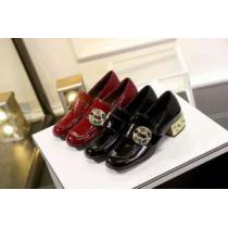 最新入荷 プラダ PRADA 低めのヒール 人気上昇夏 2026秋冬季超人気3色...