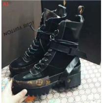 HOT20264色可選 LOUIS VUITTON ショートブーツ流行を超えた定...