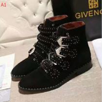 毎日大活躍 GIVENCHY 2026秋冬季超人気高品質 ジバンシー ショートブ...