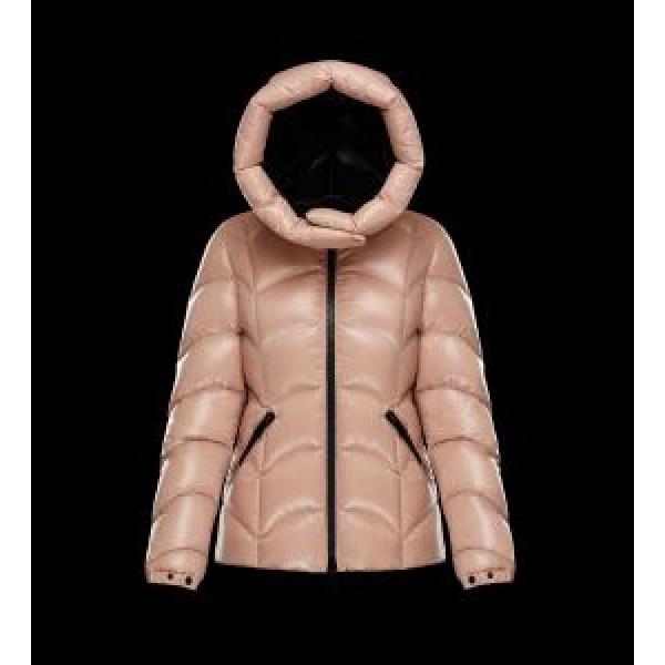 最安値高品質 2026秋冬 MONCLER モンクレール ダウンジャケットふわふわな感触 3色可選