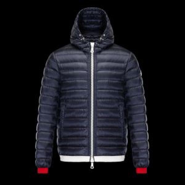 モンクレール ダウンジャケットふわふわな感触落ち着いた感覚 2026秋冬 MONCLER