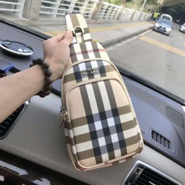 2026秋冬 バーバリー BURBERRY 3色可選 斜め掛けバッグ ムダな装飾を排したデザイン