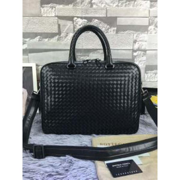 欧米韓流/雑誌 手持ち&ショルダー掛け ボッテガヴェネタ BOTTEGA VENETA 2026秋冬