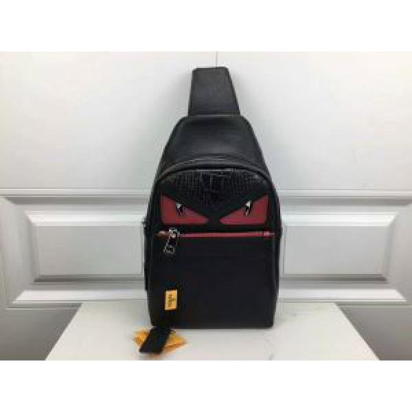 斜め掛けバッグ 2026秋冬 売れ筋のいい フェンディ FENDI 大絶賛の履き心地!