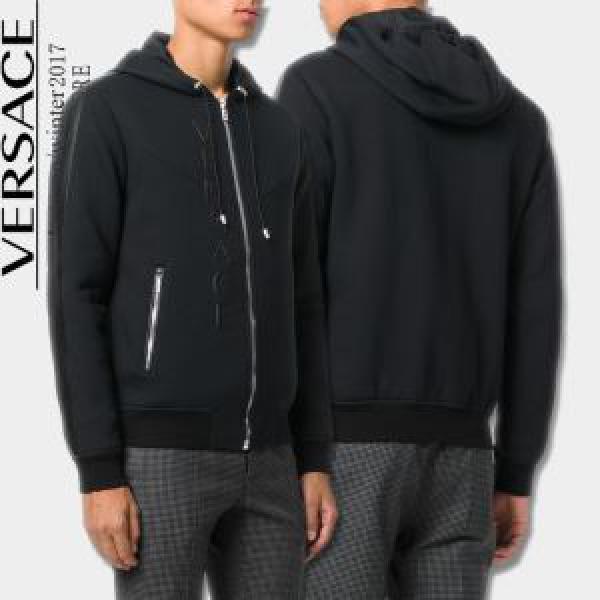 抜群の雰囲気が作れる! 2026秋冬 ヴェルサーチ VERSACE 爆買い定番人気