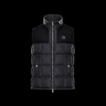 個性的 ダウンジャケットふわふわな感触 2026秋冬 MONCLER モンクレー...