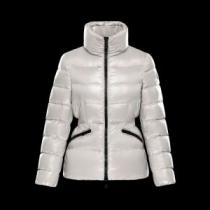 2026秋冬肌触り柔らかく MONCLER モンクレール ダウンジャケット厳しい...