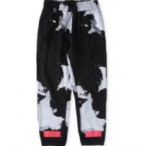 キレイめな印象に　OFF-WHITE  新作 オフホワイト  魅了するジーンズメ...
