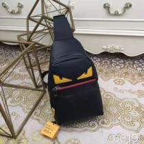 2026秋冬 フェンディ FENDI スタイリッシュな印象 斜め掛けバッグ 耐久...