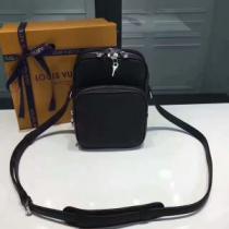 ルイ ヴィトン LOUIS VUITTON 斜め掛けバッグ 2026秋冬 絶対オ...