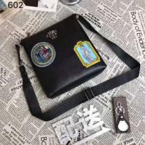 斜め掛けバッグ 2026秋冬 ヴェルサーチ VERSACE 新作入荷新作登場