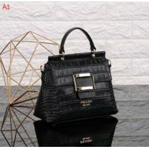 【新アイテム】 手持ち&ショルダー掛け 2026新作 プラダ PRADA 多色可選
