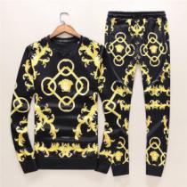 ヴェルサーチ VERSACE 上下セット 2026秋冬 主役になる存在感 オリジ...