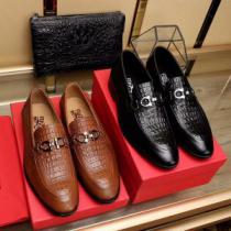 フェラガモ FERRAGAMO 2026秋冬季超人気  2色可選 革靴ファッショ...