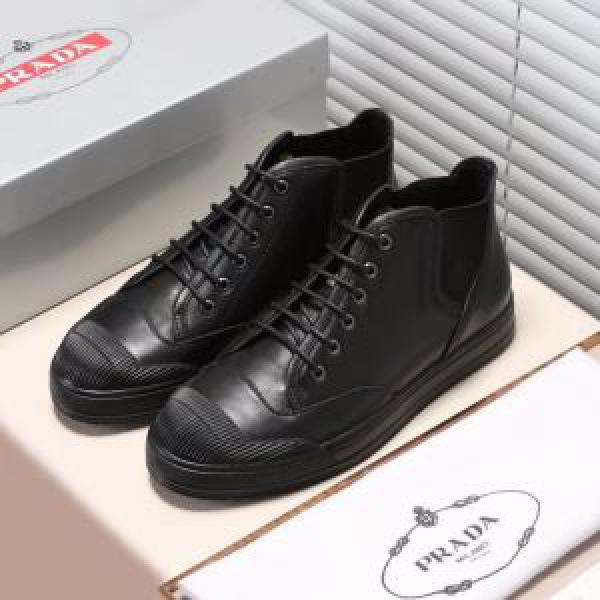 PRADA ハイトップシューズ 2色可選 綺麗に決まるフォルム！プラダ2026最新入荷