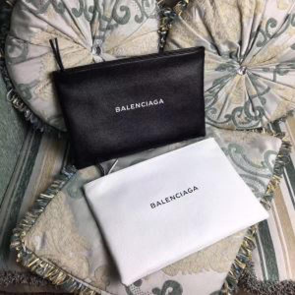 2色可選 ビジネスケース 2026新作 高級感溢れるデザイン バレンシアガ BALENCIAGA