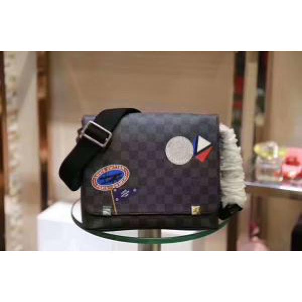 斜め掛けバッグ 2026秋冬 ルイ ヴィトン LOUIS VUITTON 落ち着いた感覚