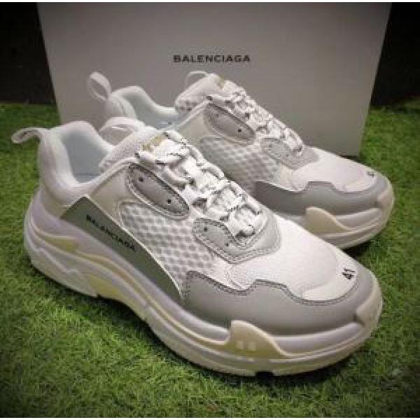 2026秋冬 コンフォート バレンシアガ BALENCIAGA 絶大な人気を誇る スニーカー
