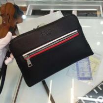 2026秋冬 プラダ PRADA ビジネスケース 大人のおしゃれに