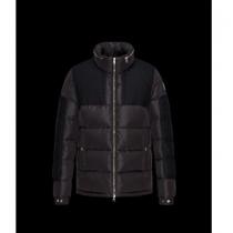 80％off セール　モンクレール コピー 通販　MONCLER 季節感のあるダ...