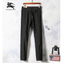 バーバリー BURBERRY 足長効果のある ジーンズ 絶大な人気を誇る 202...