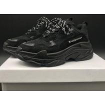 ◆モデル愛用◆ バレンシアガ BALENCIAGA すべり防止 スニーカー 2026秋冬
