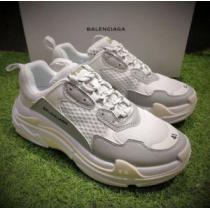 2026秋冬 コンフォート バレンシアガ BALENCIAGA 絶大な人気を誇る...