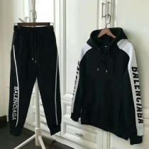 【大人気】定番商品 バレンシアガ BALENCIAGA 2026秋冬 パーカー ...