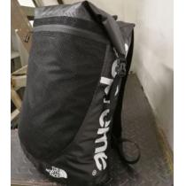 驚きの破格値2026 SUPREMEリュック、バックパック大人キレイに仕立てる