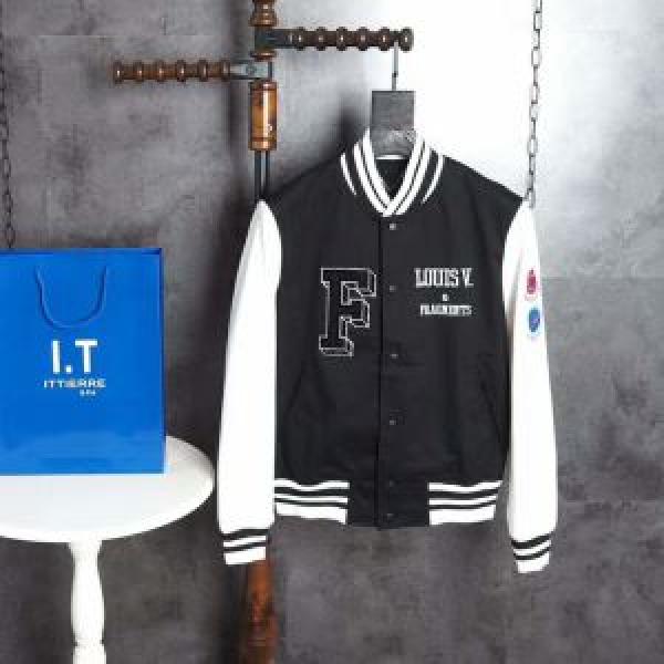 首胸ロゴ ルイ ヴィトン LOUIS VUITTON コート おしゃれな装い 2026秋冬