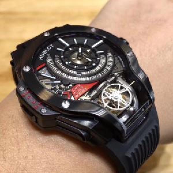 お買い得豊富な ウブロ HUBLOT 2026お得安い 4色可選 男性用腕時計