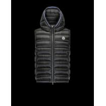 高品質 モンクレール MONCLER ダウンジャケット ベストふわふわな感触