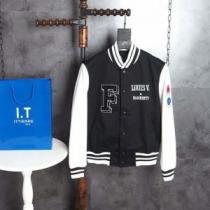 首胸ロゴ ルイ ヴィトン LOUIS VUITTON コート おしゃれな装い 2...