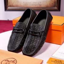 エルメス HERMES カジュアルシューズ一味違うケーブル編みが魅力満点 202...