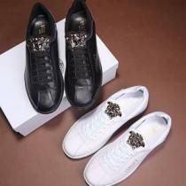 綺麗に決まるフォルム！ 2色可選 人気定番2026ヴェルサーチ VERSACE ...
