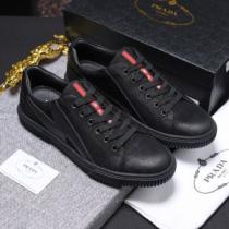 個性的なデザ プラダ PRADA新作入荷2026 フラットシューズ