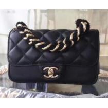 可愛い CHバッグマットラッセ CH フラップショルダーバッグ ミニバッグブラック