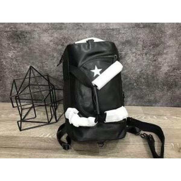 2026春夏新作 リュック、バックパック 主役になる存在感 ジバンシー GIVENCHY