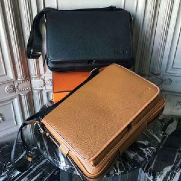 エルメス HERMES 2026春夏新作 2色可選 斜め掛けバッグ 大人の個性を。