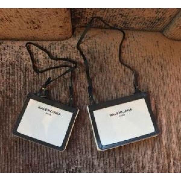 斜め掛けバッグ 2026春夏新作大人の個性を。 バレンシアガ BALENCIAGA 4色可選