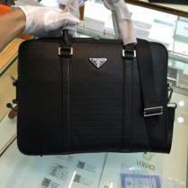 大絶賛！ プラダ PRADA 2026春夏新作 手持ち&ショルダー掛け