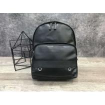 リュック、バックパック プラダ PRADA モデル大絶賛? 2026春夏新作
