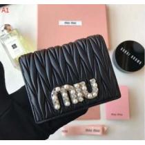 3色可選人気新品★超特価★ 2026春夏新作 お買得 ミュウミュウ MIUMIU 財布