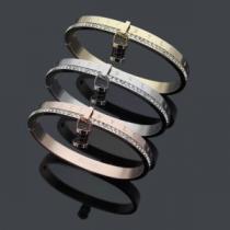 スタイリッシュな印象2026春夏新作3色可選ブルガリ BVLGARI ブレスレット