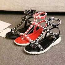 入手困難！ ヴァレンティノ VALENTINO 2026春夏新作 サンダル 3色...