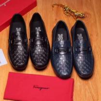 2026年春夏入荷 フェラガモ FERRAGAMO超目玉新作 カジュアルシューズ...