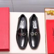 定番品質保証 カジュアルシューズフェラガモ FERRAGAMO2026新品入荷 ...